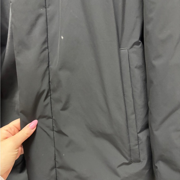 Men's Theory Black Puffer Jacket - Picture 3 of 5